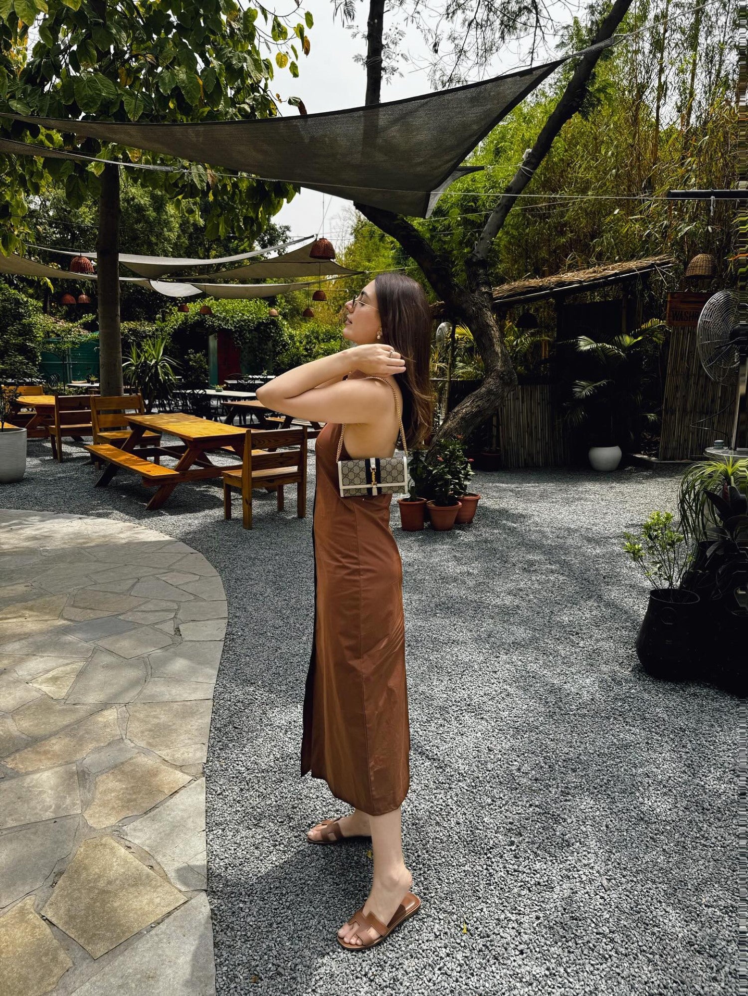 BACKLESS SHIRT DRESS - COFFEE BACKLESS SHIRT DRESS - COFFEE