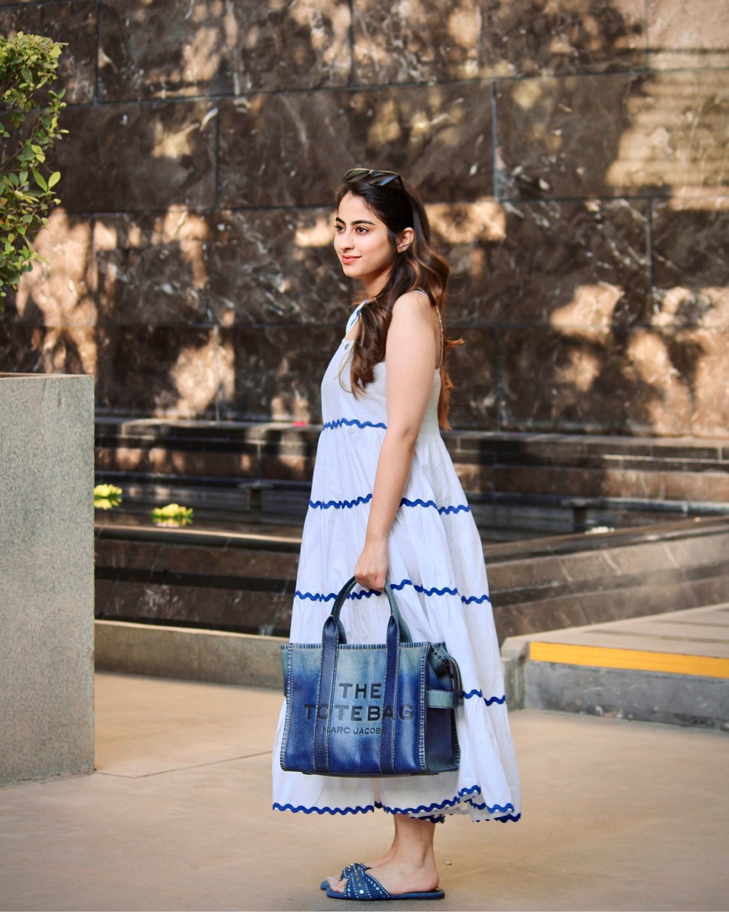 WHITE WAVY DRESS -BLUE LACE