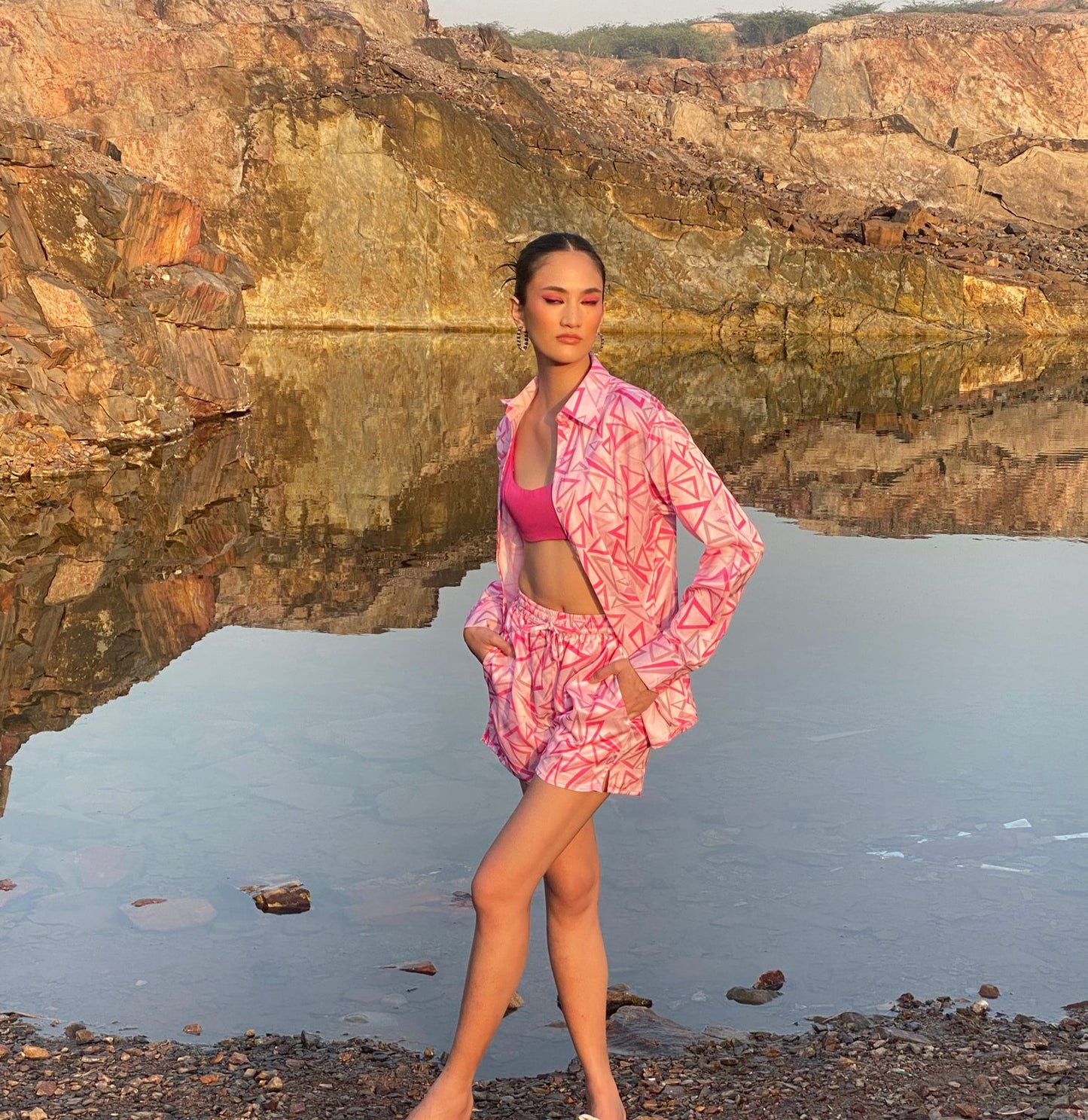 ABSTRACT SHORTS COORD - PINK