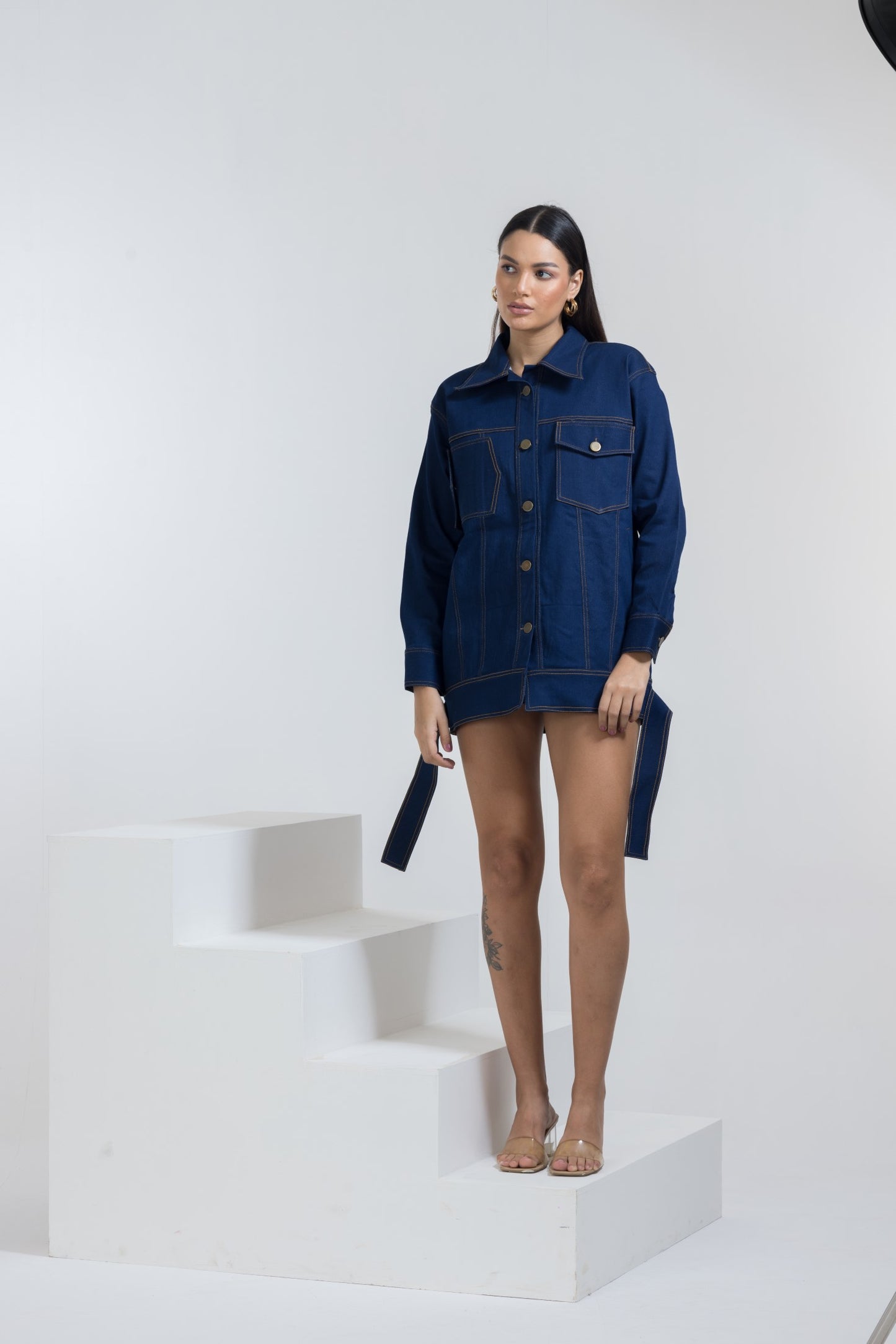 DENIM OVERSIZED JACKET WITH INVERTED POCKETS - BLUE