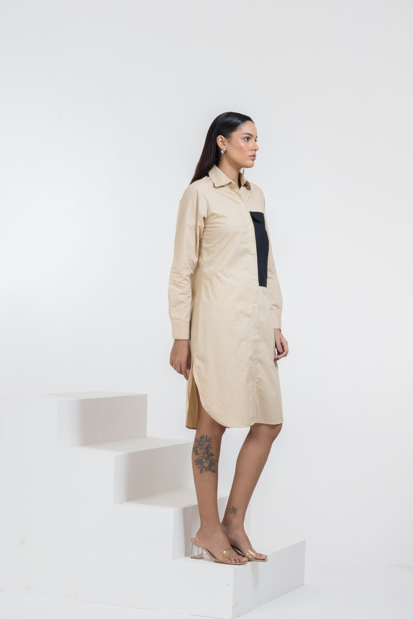 BEIGE LONG POCKET SHIRT DRESS